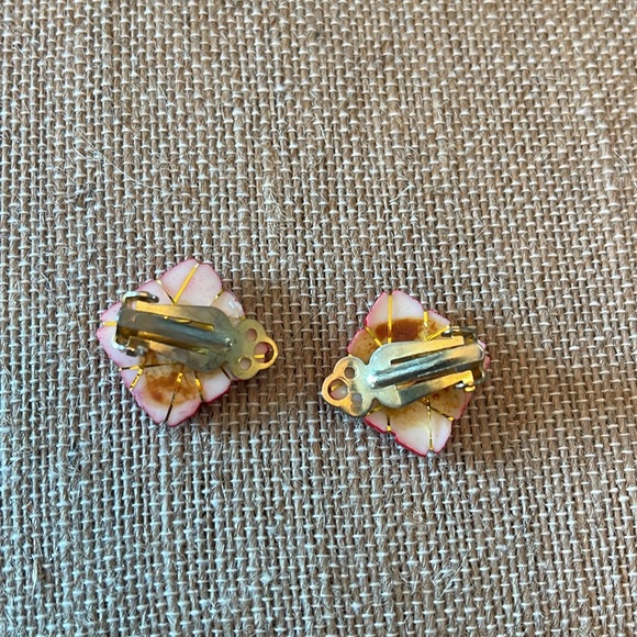 70’s Retro Red Gold Clip On Earrings - Picture 2 of 3